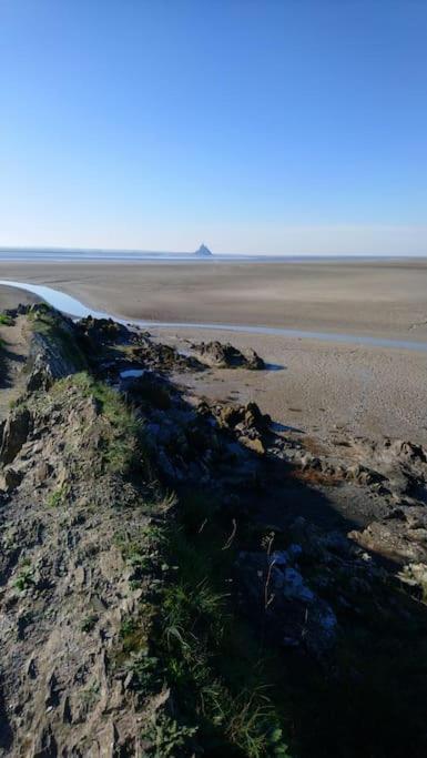 Gite La Mer, A La Campagne En Normandie, Proche Du Mont St Michel Lolif Екстериор снимка